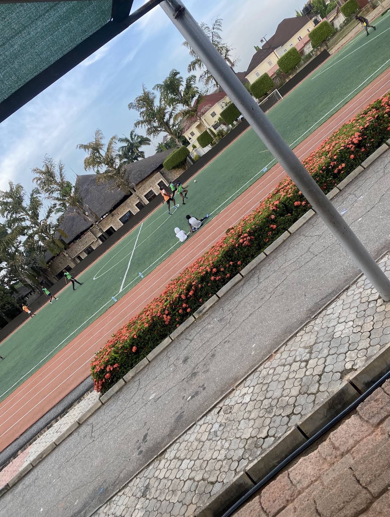 Monaliza Tennis Club seating
